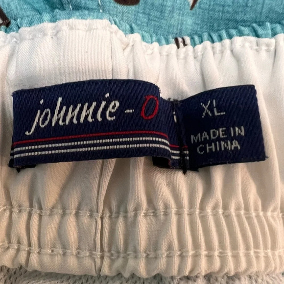 johnnie-O Surfboard Swim Trunks. XL Boys. - Picture 2 of 8